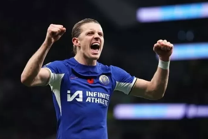 Chelsea awansuje do ostatniej ósemki Pucharu Anglii po thrillerze, w którym Gallagher staje się bohaterem The Blues